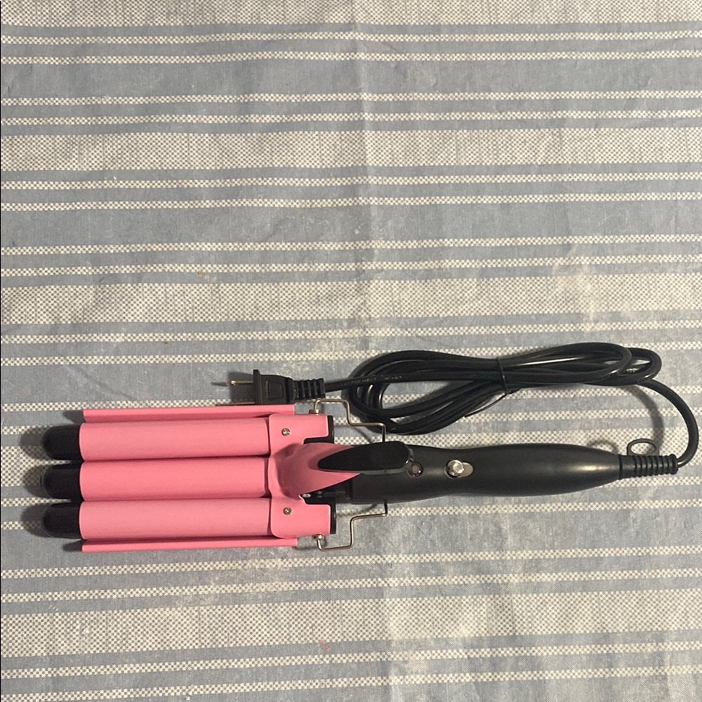 Mermaid waves iron curler
New!